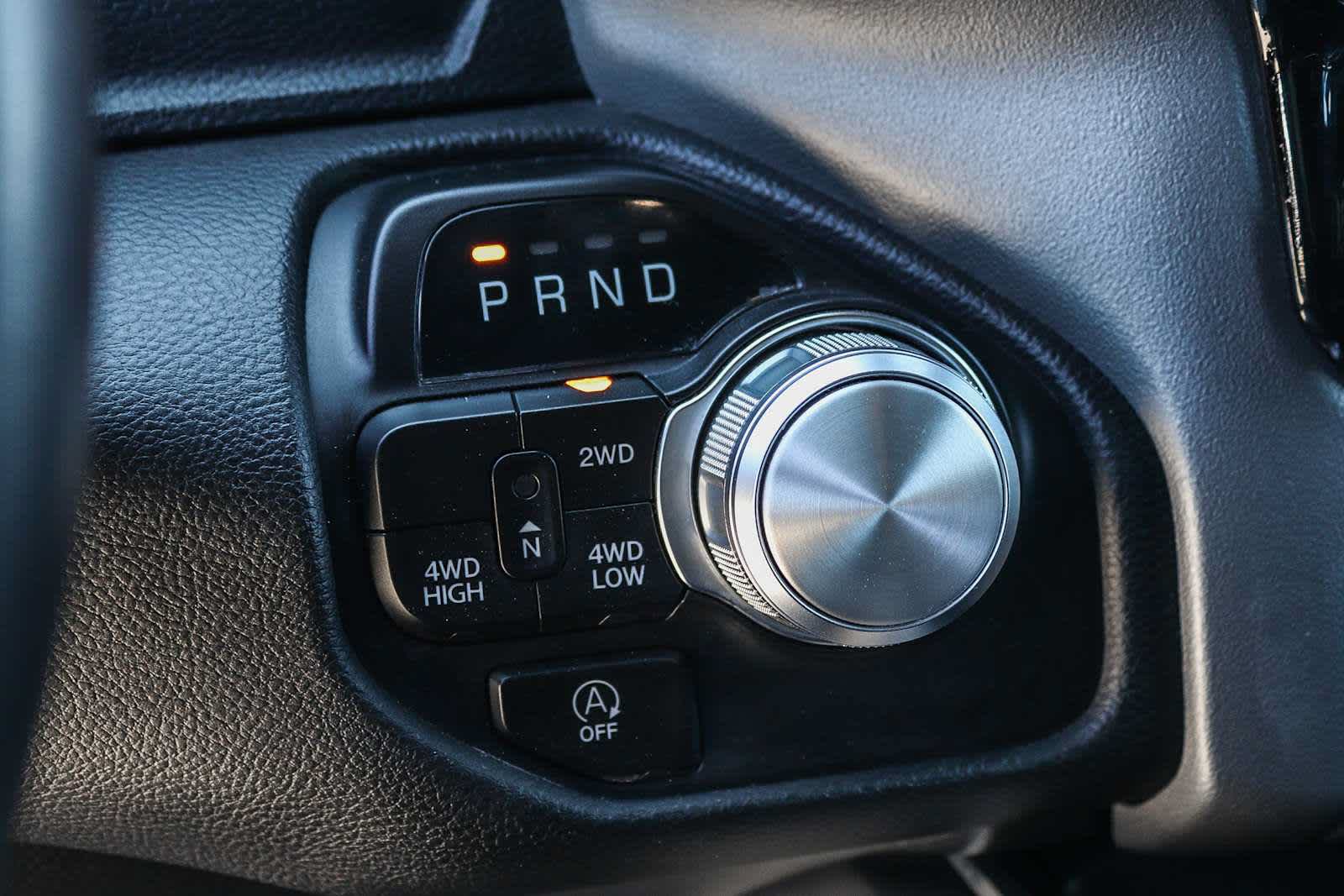 Used 2024 RAM 1500 Laramie AWD/4WD image 19