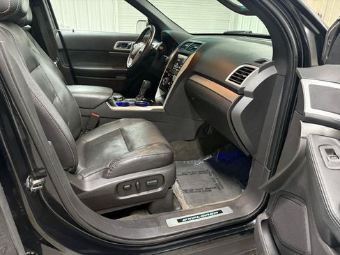 Used 2015 Ford Explorer Sport w/ Equipment Group 401A AWD/4WD image 37