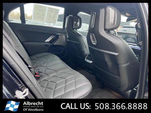 Used 2024 BMW 740i xDrive image 18