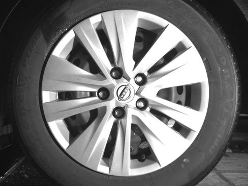 Used 2025 Nissan Sentra S FWD image 14