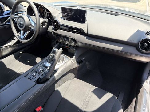 New 2026 MAZDA MX-5 Miata Club w/ Interior Package RWD image 22