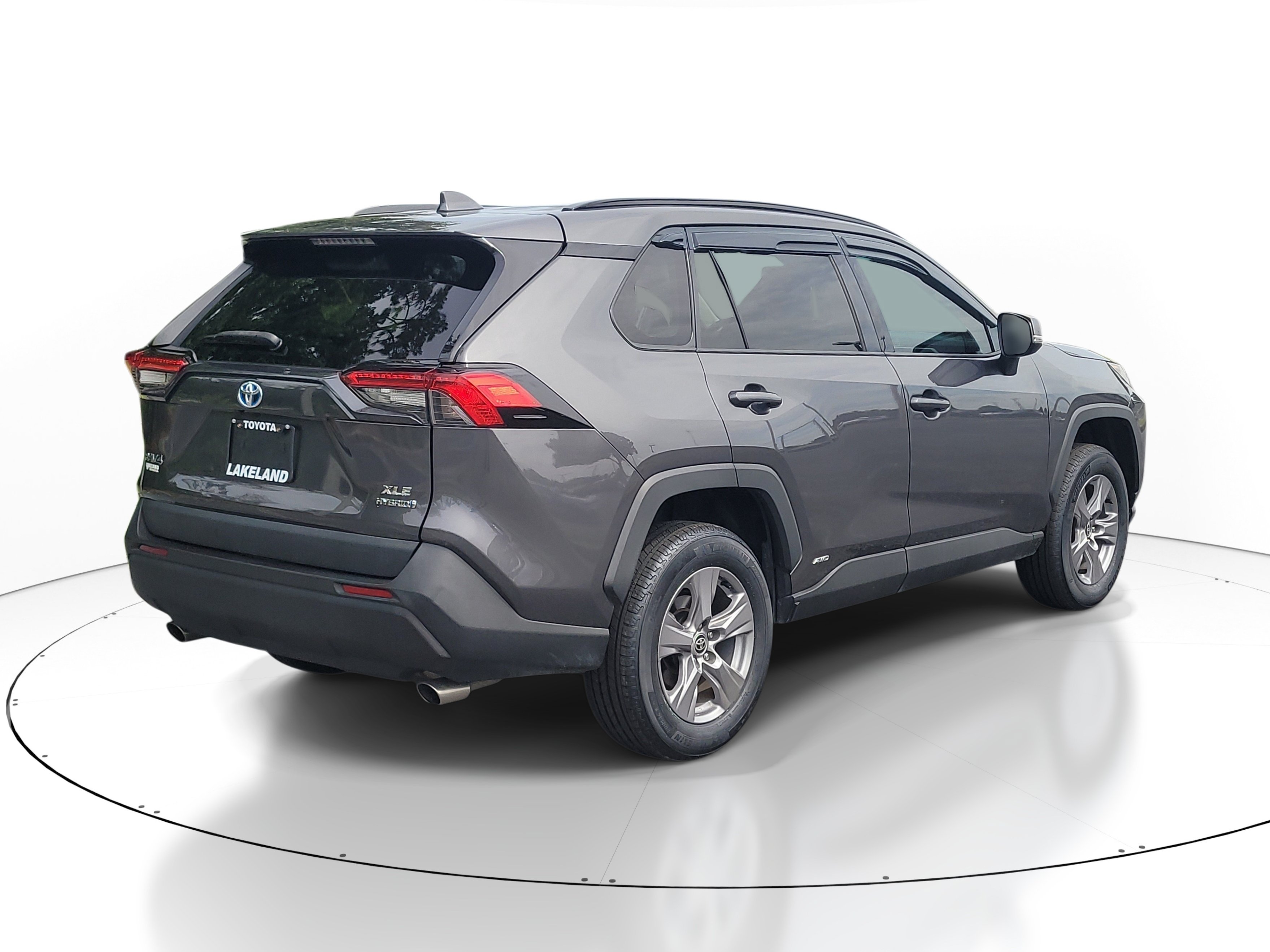 Used 2022 Toyota RAV4 XLE AWD/4WD image 7