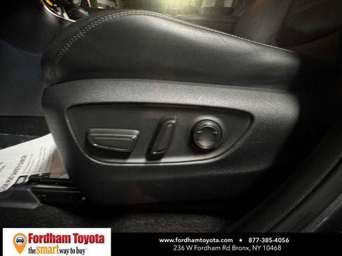 Used 2019 Toyota RAV4 Limited w/ Advanced Technology Package AWD/4WD image 17