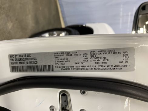 Certified 2024 RAM 2500 Big Horn w/ Bed Utility Group image 8