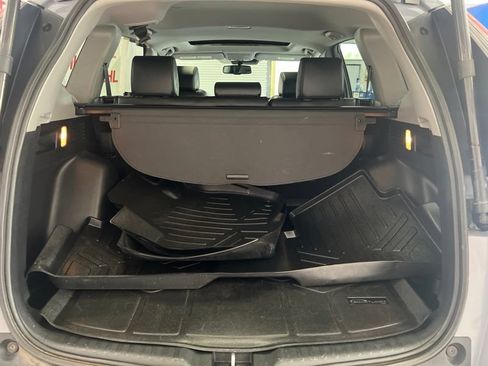 Used 2022 Honda CR-V EX-L image 8
