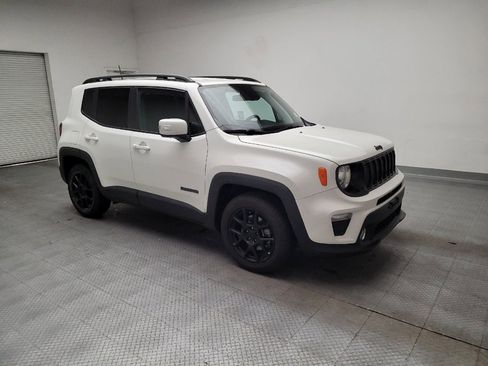 Used 2020 Jeep Renegade Altitude FWD image 11