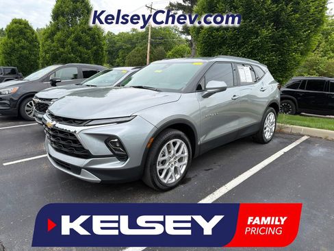 Used 2023 Chevrolet Blazer LT w/ Convenience Package FWD image 1