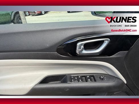 Used 2025 Jeep Compass Limited AWD/4WD image 9