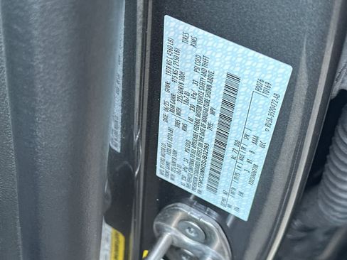 Used 2025 Ford Escape ST-Line image 39