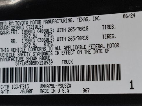 Used 2024 Toyota Tundra SR5 image 33