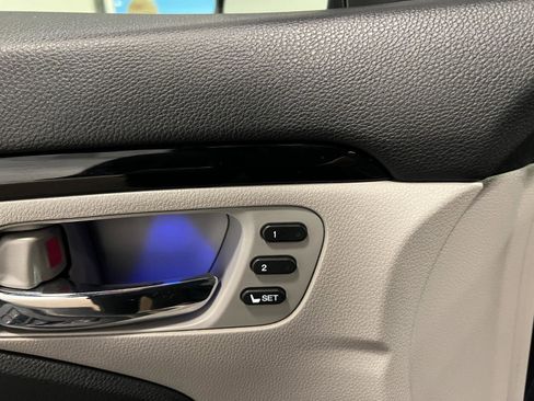 Used 2019 Honda Pilot Touring image 26