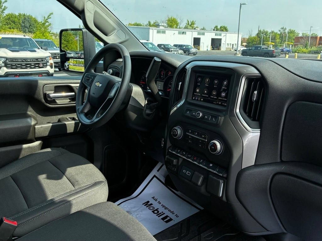 New 2026 Chevrolet Silverado 2500 Custom w/ Custom Value Package AWD/4WD image 31