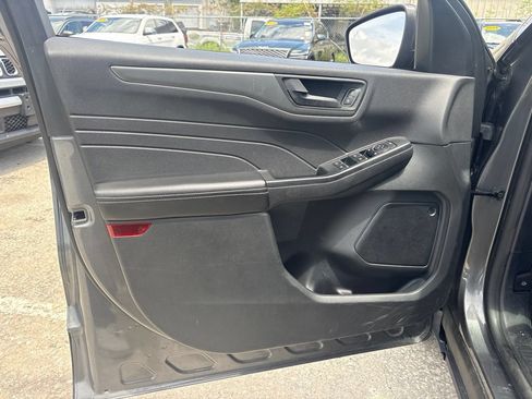 Used 2025 Ford Escape Active FWD image 10