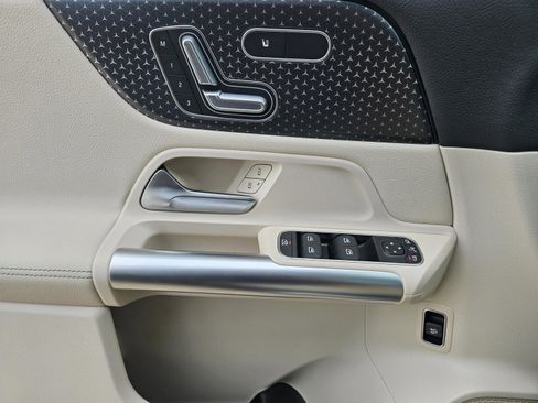 Certified 2026 Mercedes-Benz GLA 250 image 16