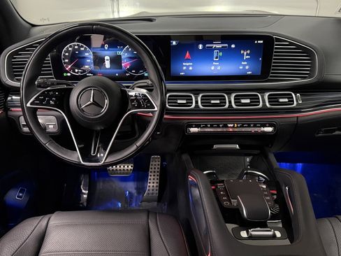 Certified 2026 Mercedes-Benz GLS 580 4MATIC image 40