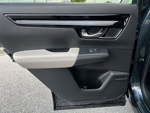 Used 2024 Honda CR-V EX-L image 17