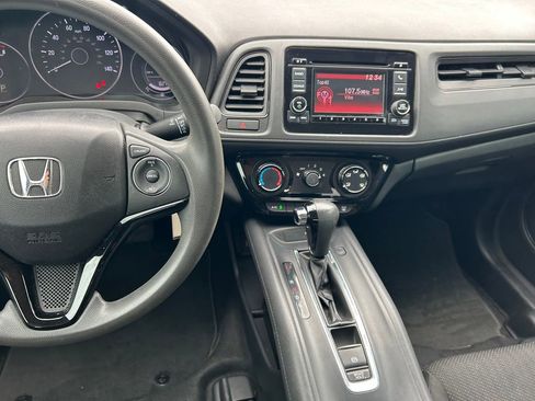 Used 2016 Honda HR-V LX image 16