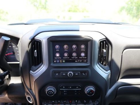 Used 2024 Chevrolet Silverado 1500 Custom Trail Boss w/ Dark Appearance Package AWD/4WD image 14