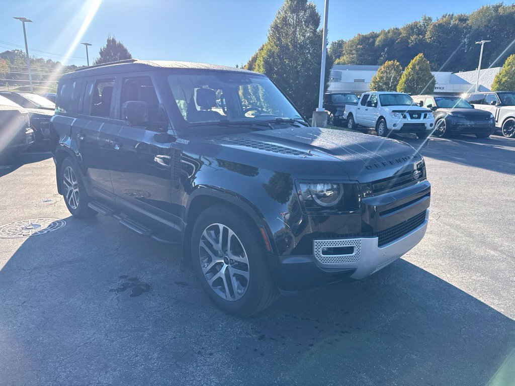 Used 2025 Land Rover Defender 130 S AWD/4WD image 7