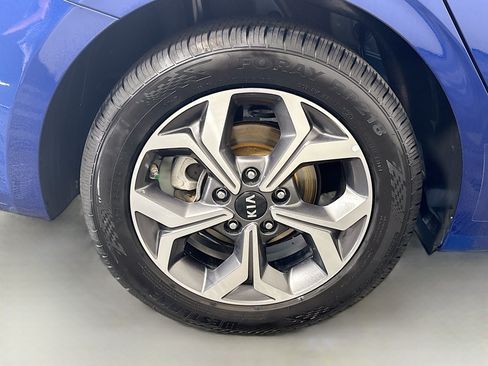 Used 2021 Kia Forte LXS FWD image 32
