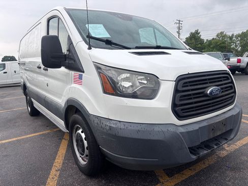 Used 2016 Ford Transit 150 130 Low Roof RWD image 4