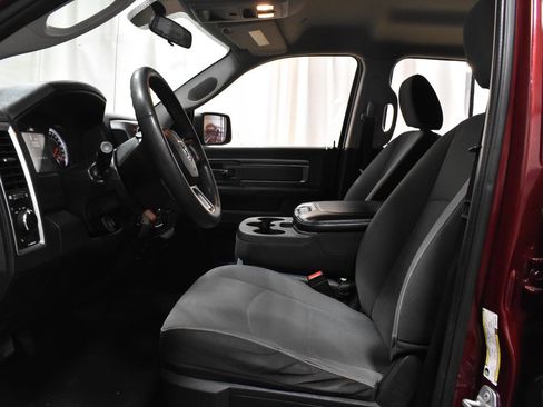Used 2021 RAM 1500 Classic SLT AWD/4WD image 6