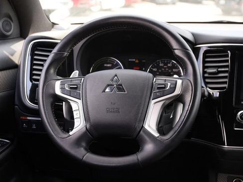 Used 2022 Mitsubishi Outlander SEL AWD/4WD image 25