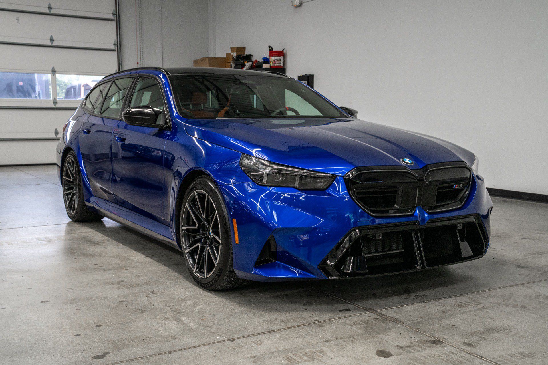 Used 2026 BMW M5 Touring AWD/4WD image 3
