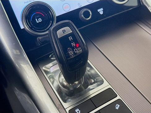 Used 2019 Land Rover Range Rover Sport HSE image 19