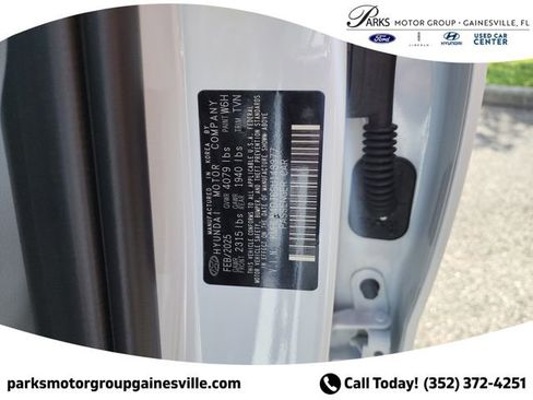 New 2025 Hyundai Elantra Limited image 33