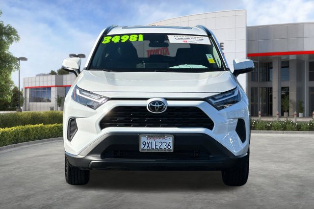 Used 2025 Toyota RAV4 XLE w/ Convenience Package FWD image 11