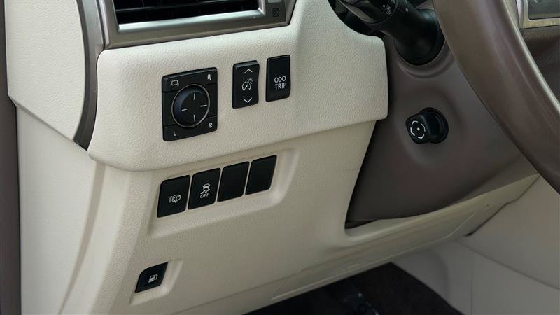 Used 2019 Lexus GX 460 Premium w/ Premium Package AWD/4WD image 22