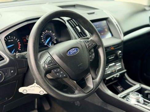 Used 2020 Ford Edge SE AWD/4WD image 8