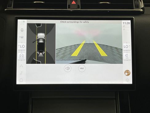 New 2025 Land Rover Range Rover Velar S image 24