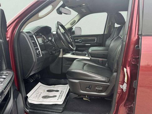 Used 2018 RAM 2500 Laramie image 9