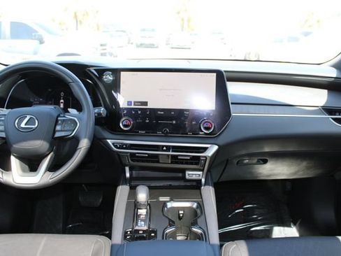 Used 2025 Lexus RX 350 w/ Convenience Package AWD/4WD image 10