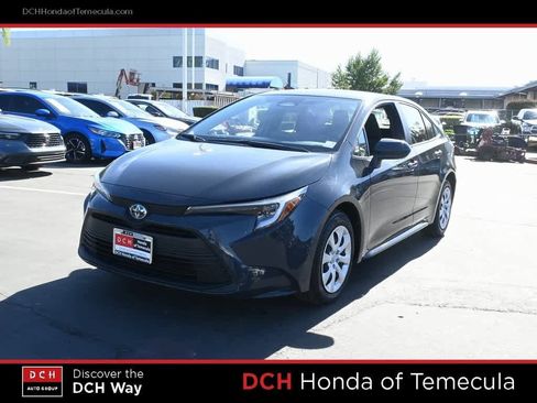 Used 2024 Toyota Corolla LE image 1