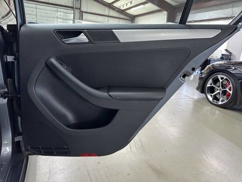 Used 2013 Volkswagen Jetta SE image 14
