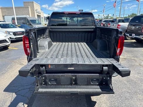 Used 2025 GMC Sierra 1500 SLT w/ SLT Premium Plus Package AWD/4WD image 22