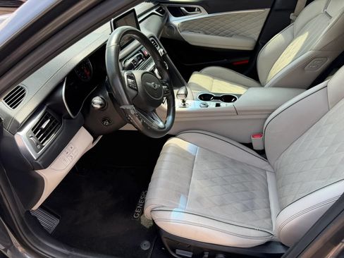 Used 2020 Genesis G70 2.0T w/ Prestige Package AWD/4WD image 11