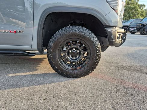 Used 2024 GMC Sierra 1500 AT4X w/ AT4X AEV Edition AWD/4WD image 18