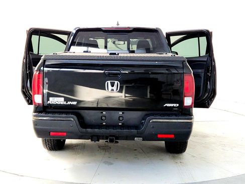 Used 2019 Honda Ridgeline Black Edition image 11
