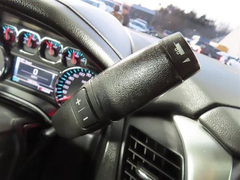 Used 2015 Chevrolet Suburban LTZ AWD/4WD image 25