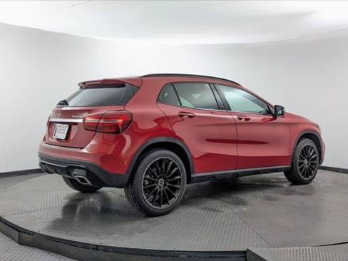 Used 2018 Mercedes-Benz GLA 250 4MATIC image 8