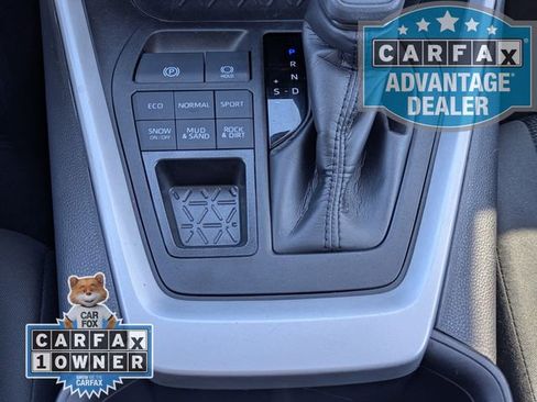 Used 2024 Toyota RAV4 LE image 9