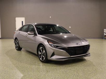 Used 2023 Hyundai Elantra SEL w/ Convenience Package