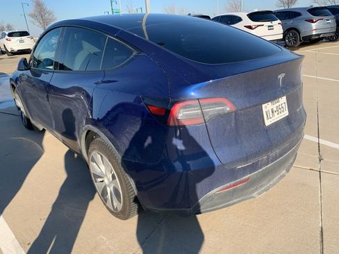 Used 2023 Tesla Model Y Long Range image 4