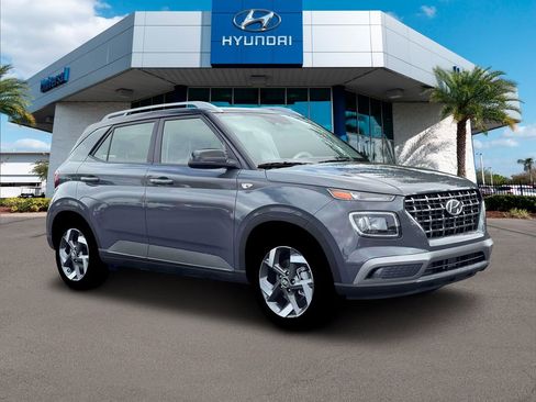 New 2026 Hyundai Venue SEL FWD image 11