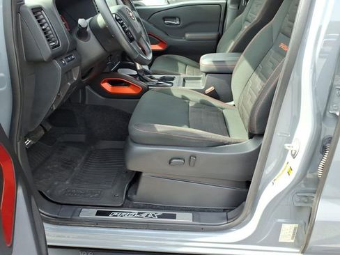 Used 2023 Nissan Frontier PRO-4X w/ Technology Package image 17