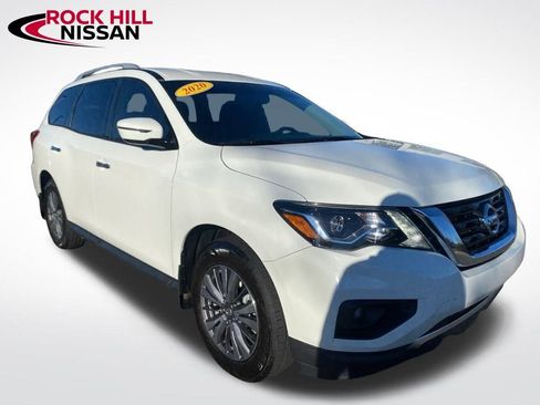 Used 2020 Nissan Pathfinder SV image 1